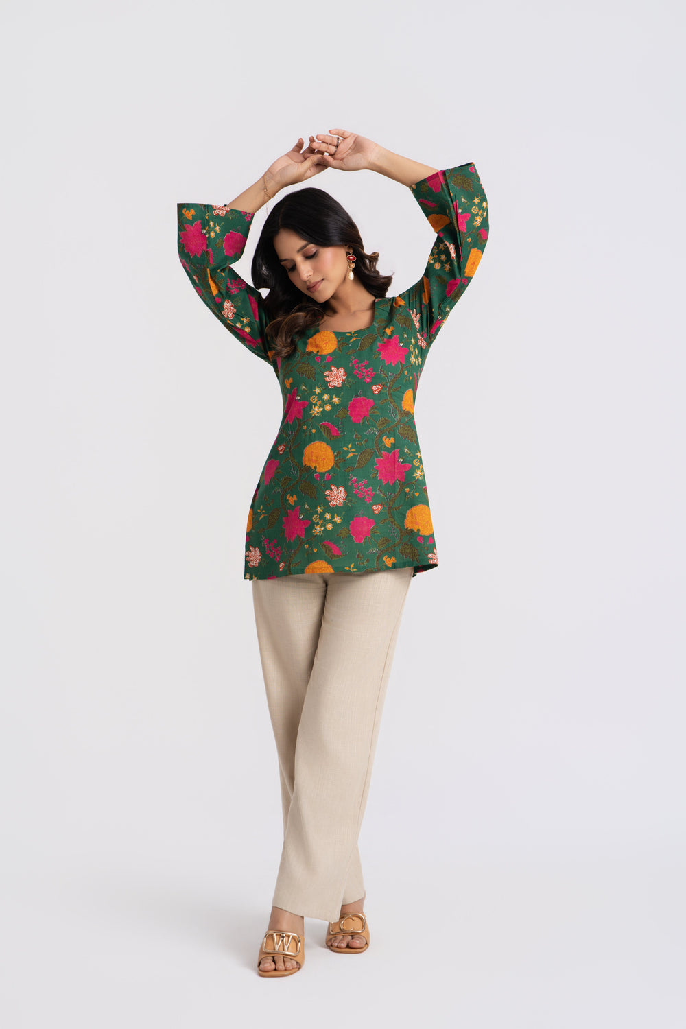 Gulzar Round Neck Kurti