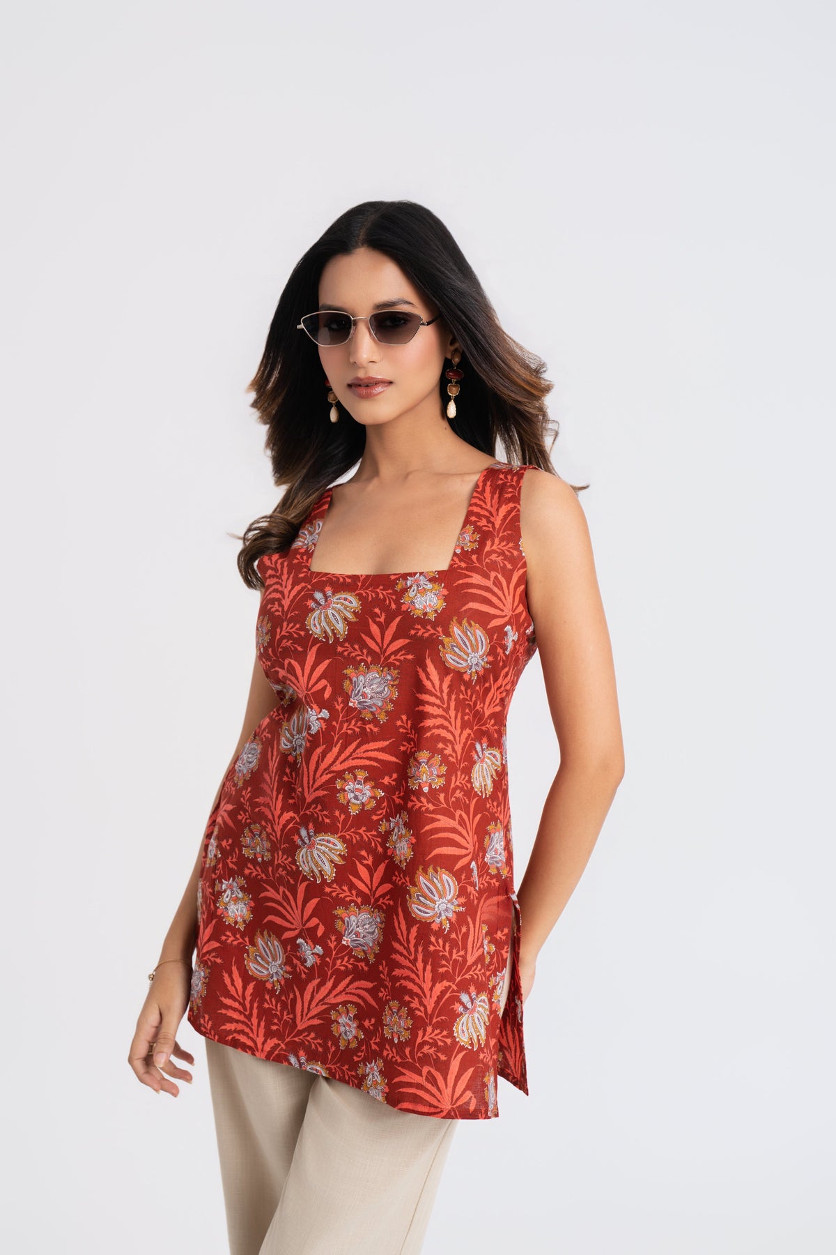 Rubi Sleeveless Kurti
