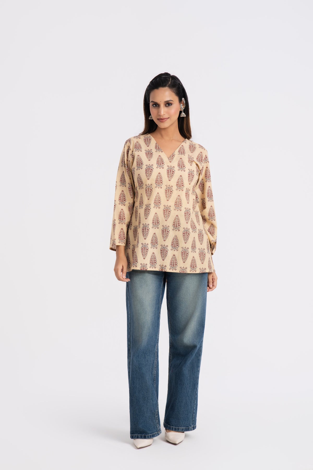 Maahira V-Neck Kurti