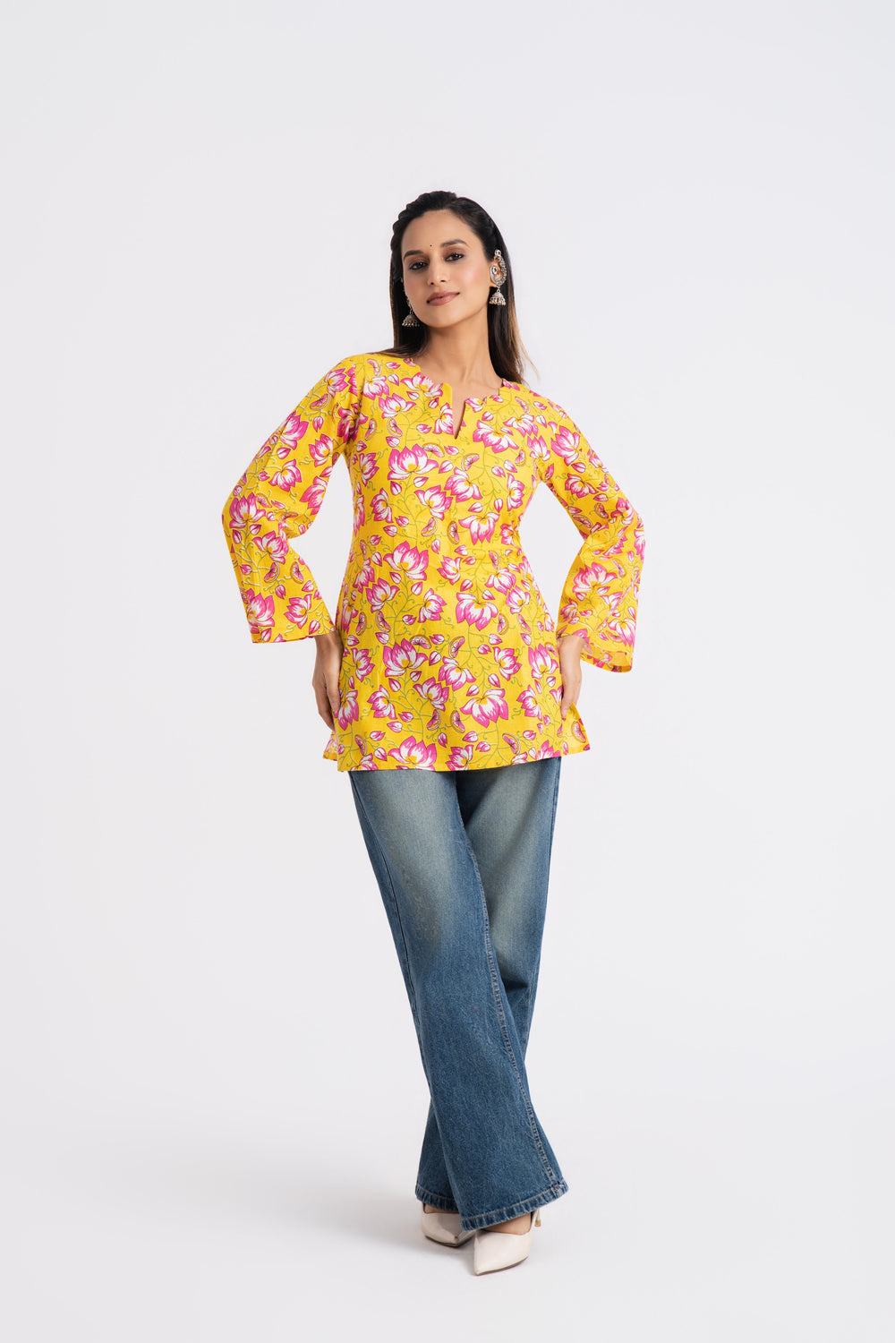 Kesar BellSleeves Kurti
